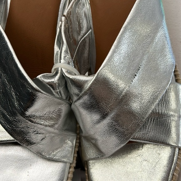 NWOT Softwalk Hasting sandal, silver, tan jute wedge heel, women’s size 9. - Picture 11 of 14